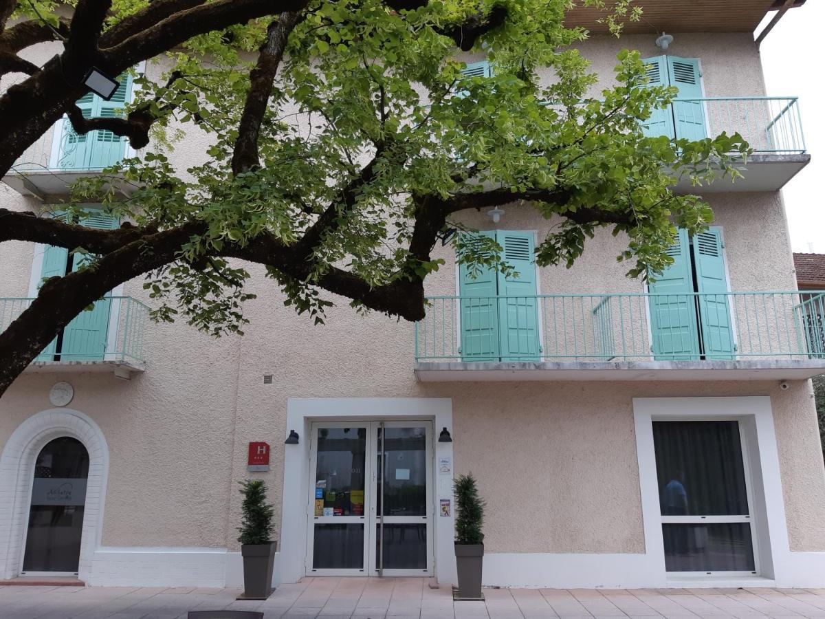 Logis Auberge Saint Simond Εξ Λε Μπαν Εξωτερικό φωτογραφία