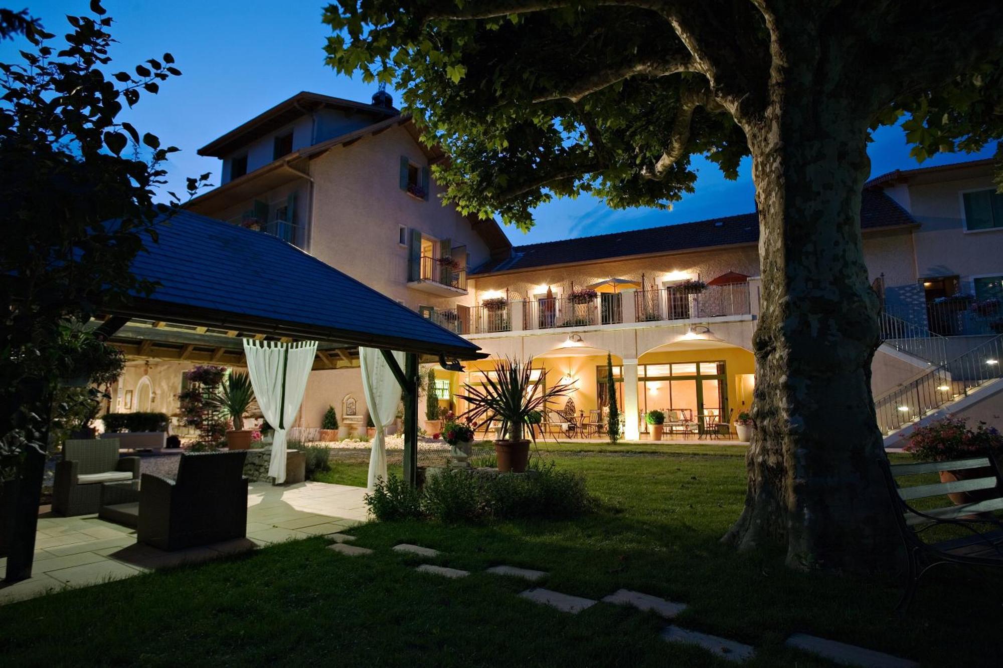 Logis Auberge Saint Simond Εξ Λε Μπαν Εξωτερικό φωτογραφία