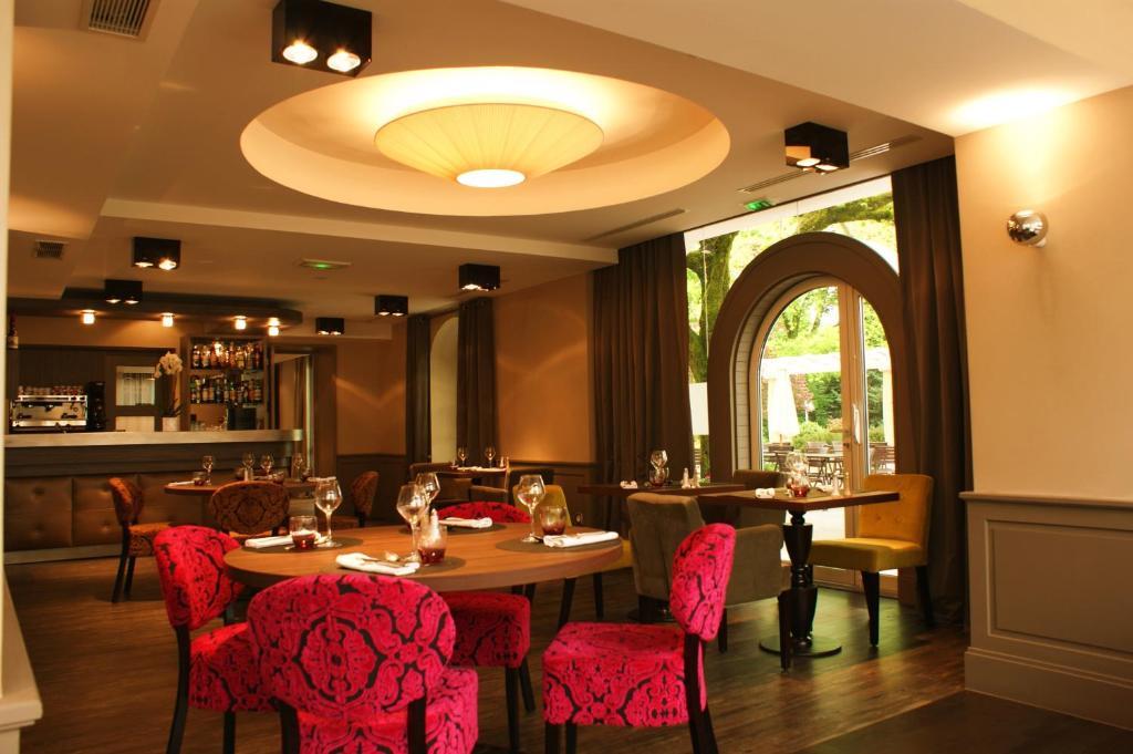 Logis Auberge Saint Simond Εξ Λε Μπαν Εξωτερικό φωτογραφία