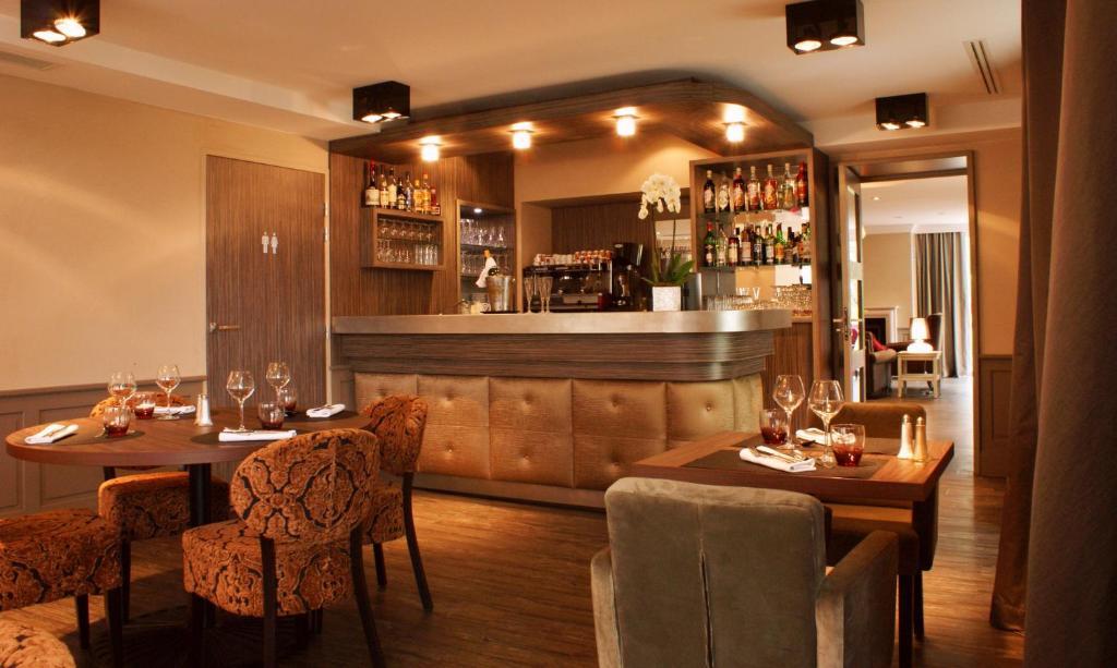 Logis Auberge Saint Simond Εξ Λε Μπαν Εξωτερικό φωτογραφία