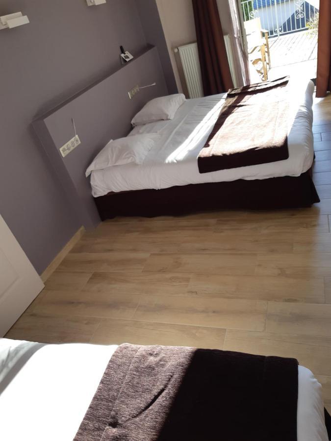 Logis Auberge Saint Simond Εξ Λε Μπαν Εξωτερικό φωτογραφία