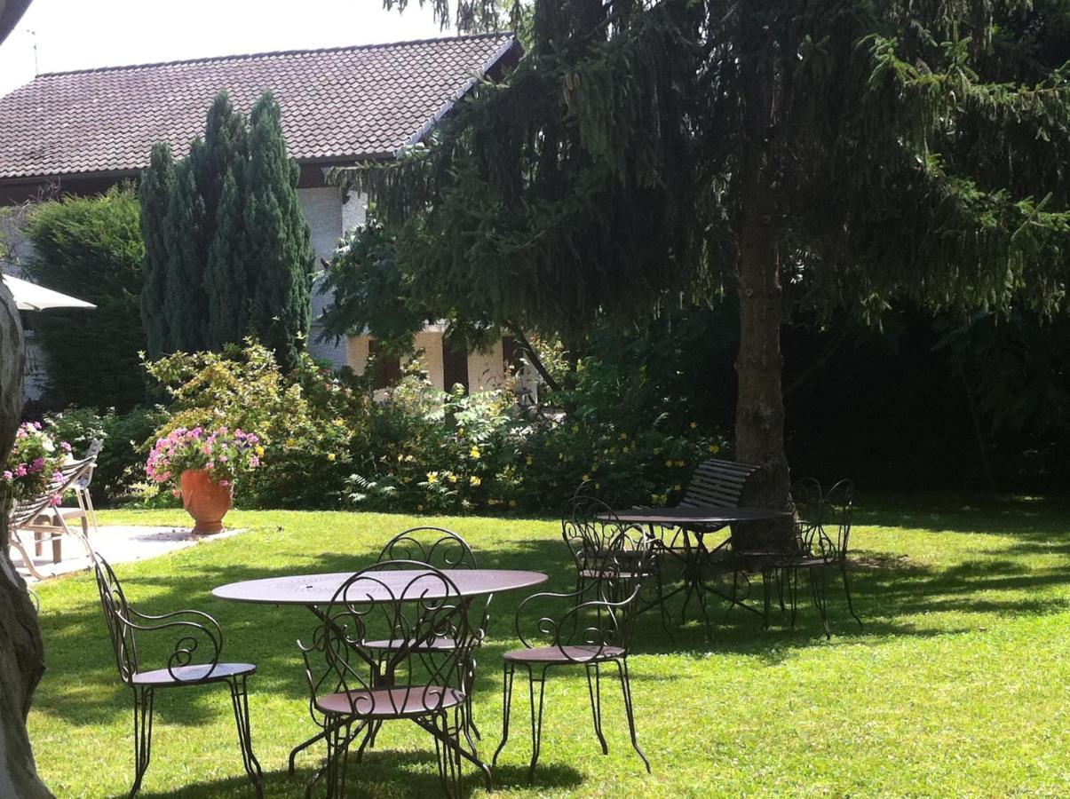Logis Auberge Saint Simond Εξ Λε Μπαν Εξωτερικό φωτογραφία